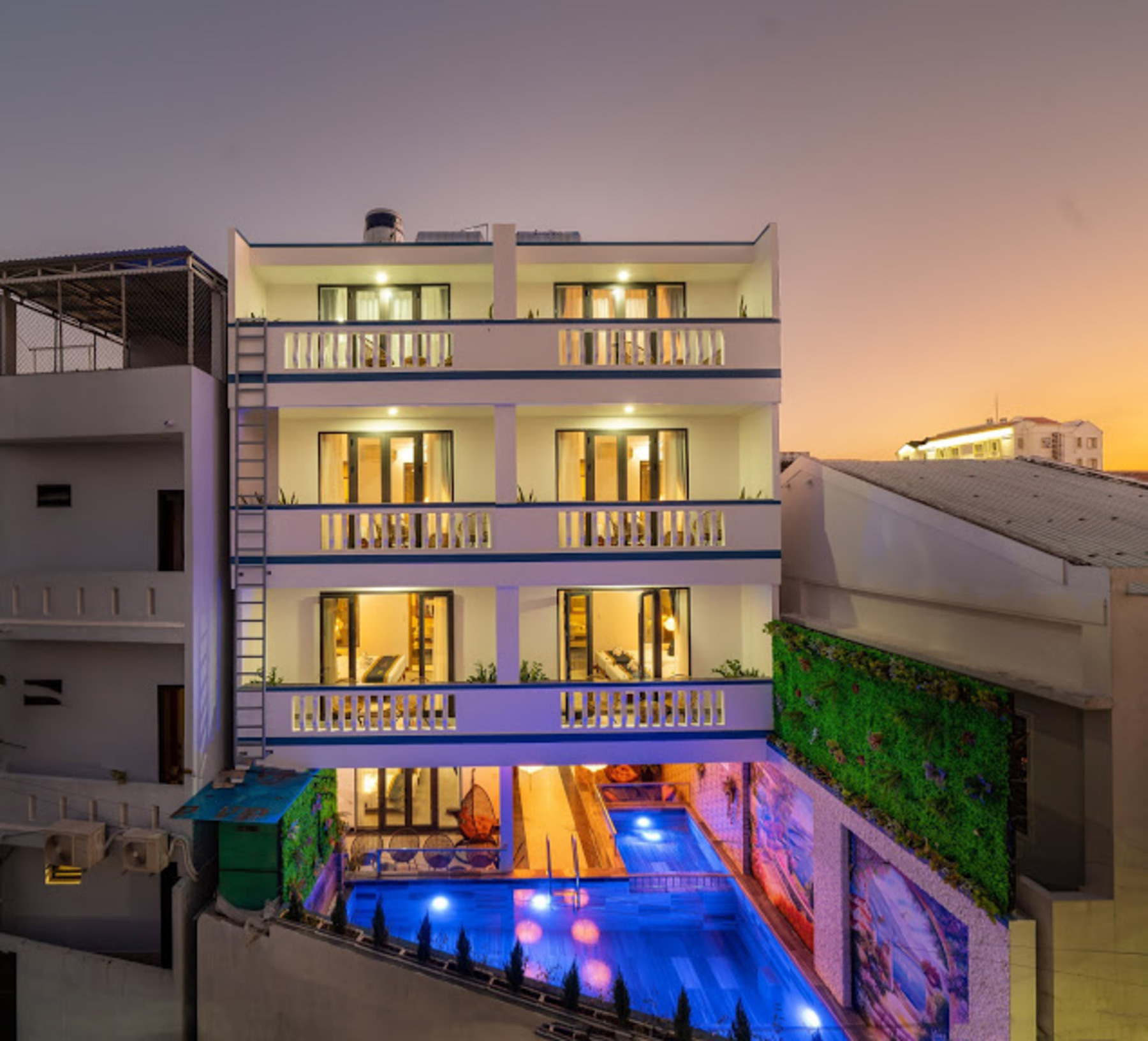 Calla Hotel - 4 minute walk to the Ancient Town